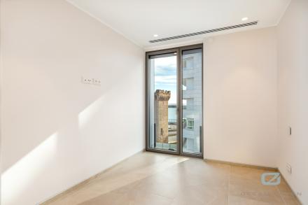 Gallery 11