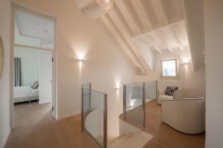 Gallery 5