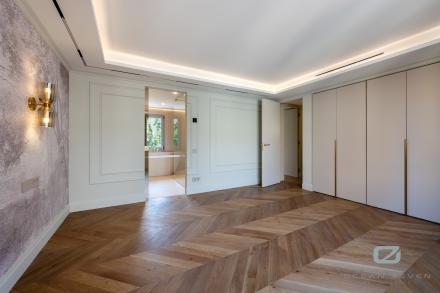 Gallery 9
