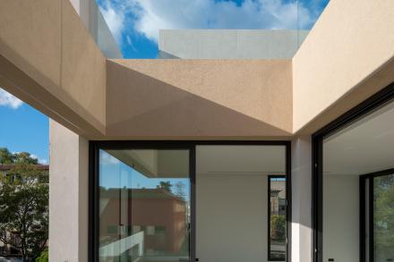Gallery 16