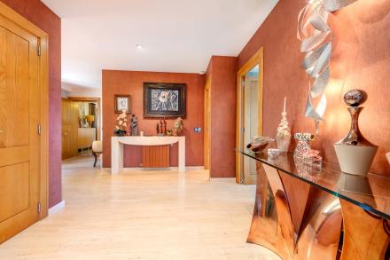 Gallery 12