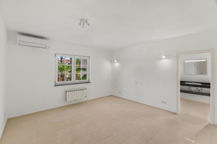 Gallery 14