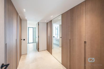 Gallery 10