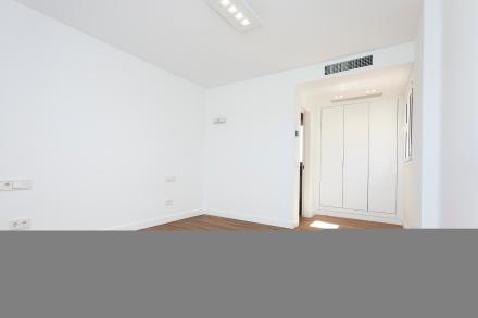 Gallery 18