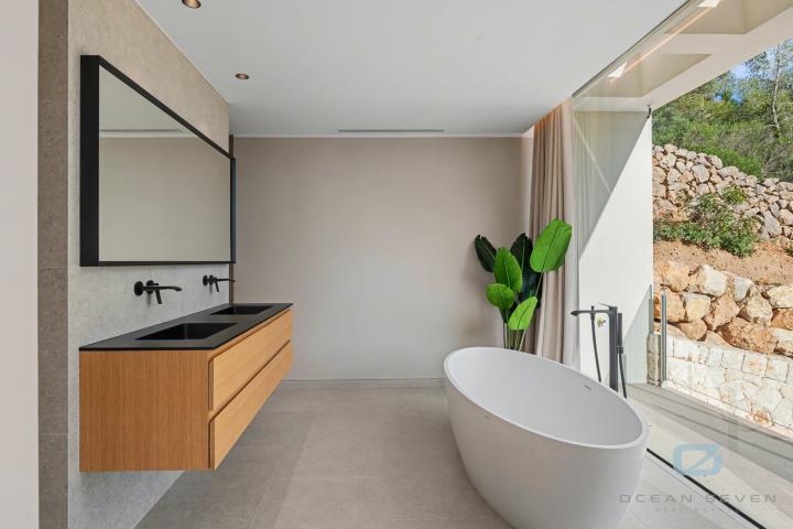 Property Gallery 8