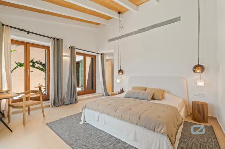 Gallery 11