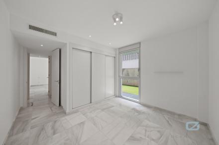 Gallery 12