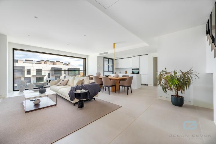 Atemberaubendes Penthouse in Palma mit Jacuzzi und Teilmeerblick