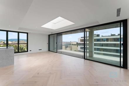 Gallery 8