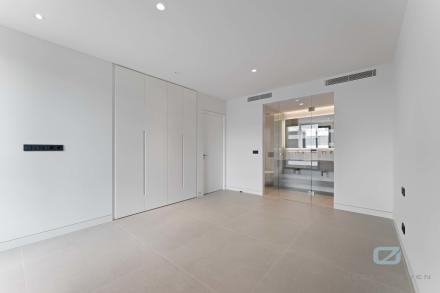 Gallery 11